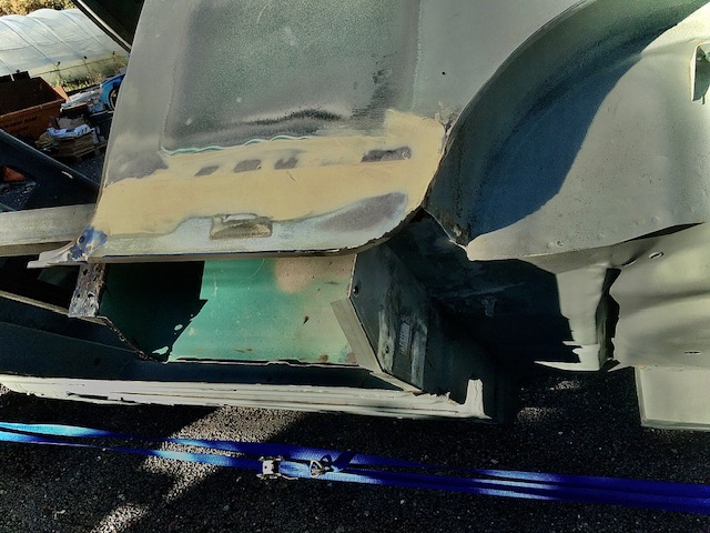 Mini Makeover – New Floor Pan & Side Panel Fitted in a Day