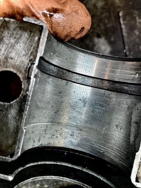 Ford Popular Oil Leak – A Hidden Engine Issue